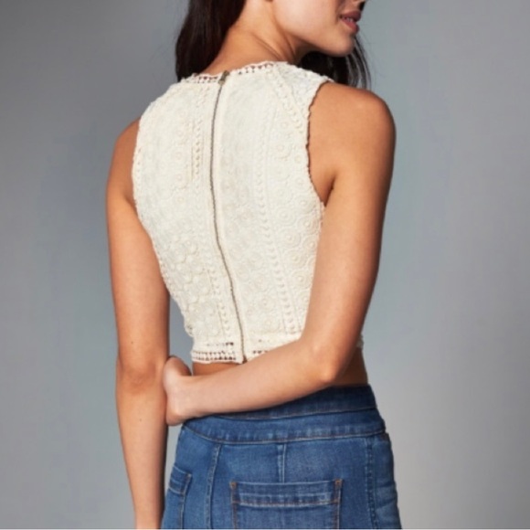 Abercrombie & Fitch Cream Lace Overlay Boho Sleeveless Crop Top Sz XS - Picture 2 of 13